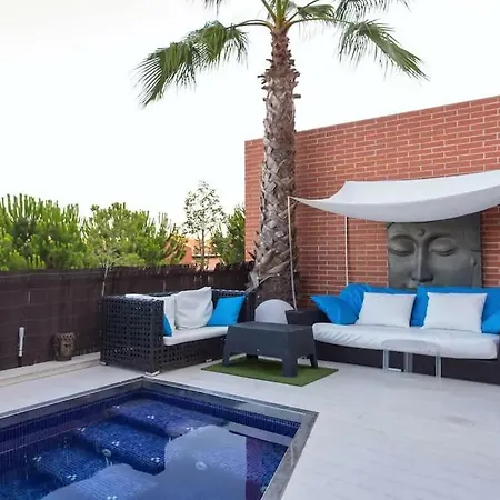 Spectacular House With Private Pool *